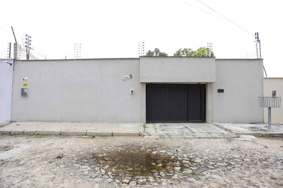 Casa onde acontecem as festas