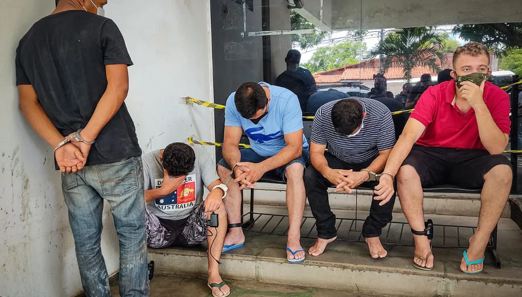 Cinco foram presos hoje; outros dois já estavam presos