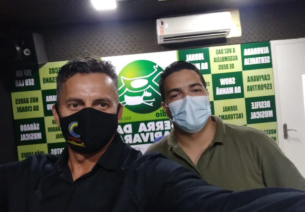 Demóstenes Ribeiro e o vereador Victor Paixão