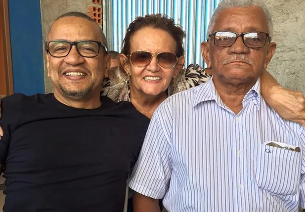Empresário Helder Eugênio ao lado da mãe, Marlene, e do pai, Altivo Eugênio