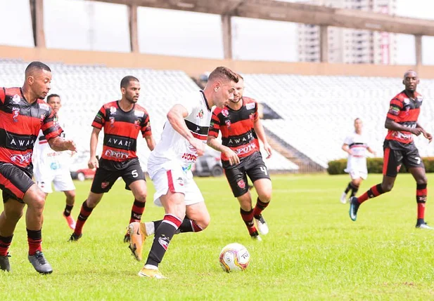 Flamengo-PI vence River em clássico no Albertão