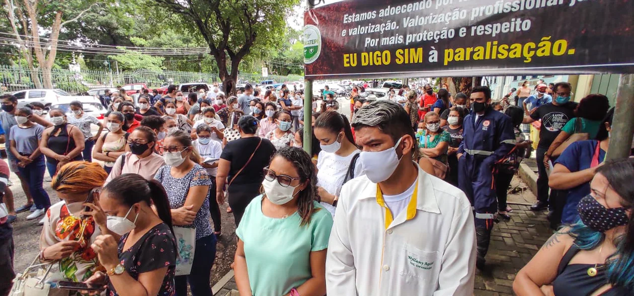 Manifestação aconteceu na manhã desta terça-feira