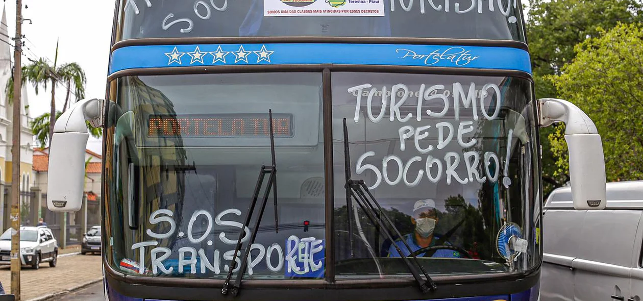 Manifestação dos trabalhadores do setor de turismo