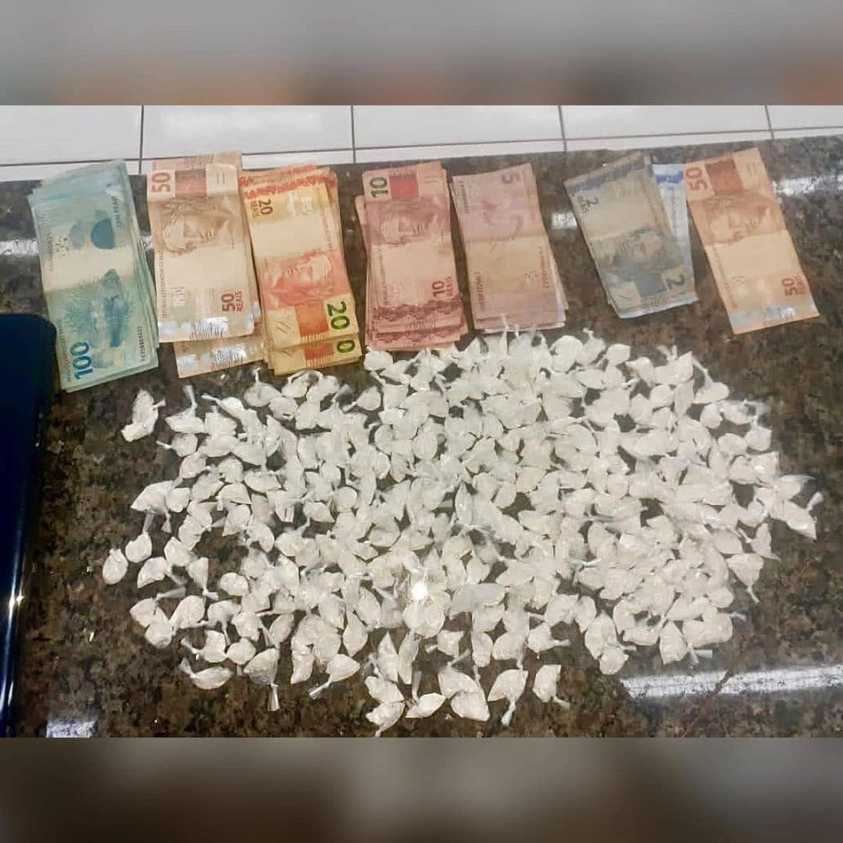 Material apreendido pela polícia