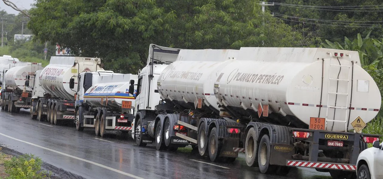 O protesto segue pela BR 343