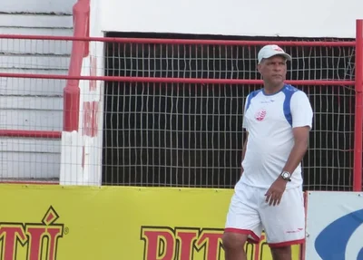 Preparador de goleiros Samuel Silva
