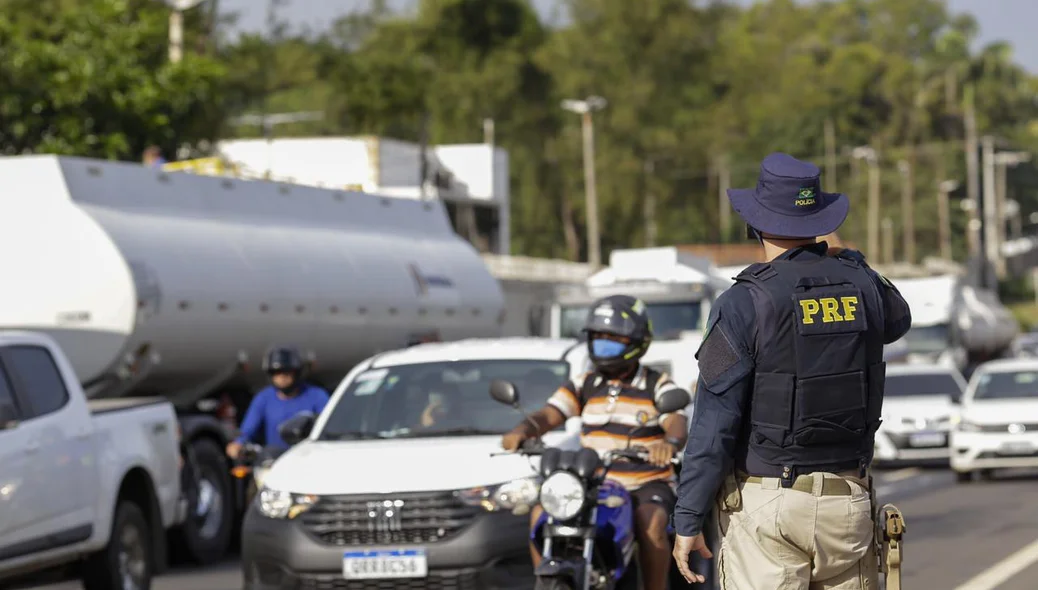 PRF acompanhando o protesto