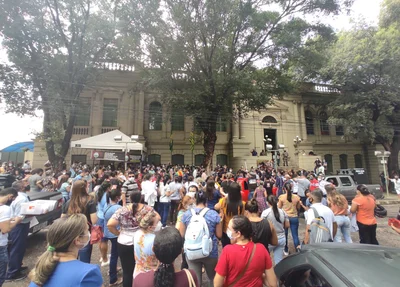 Profissionais da Saúde protestam em Teresina