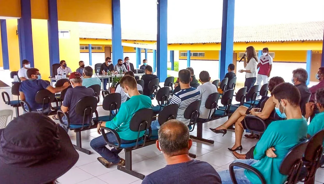 Reunião com representantes das secretarias municipais de Meio Ambiente e Agricultura