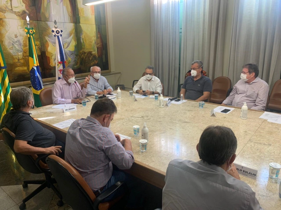 Reunião no Palácio da Cidade