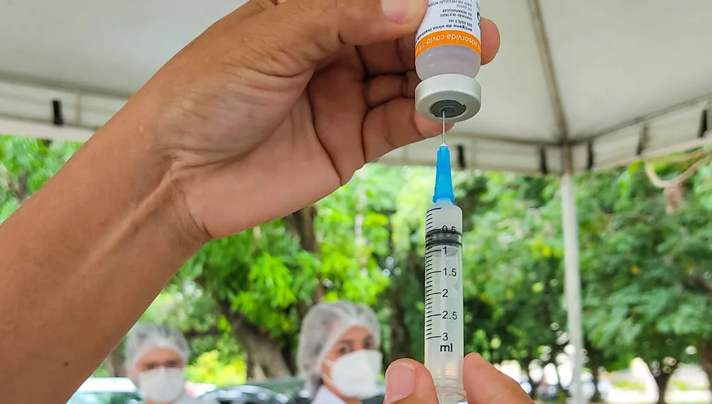 Vacinação contra covid-19 em Teresina