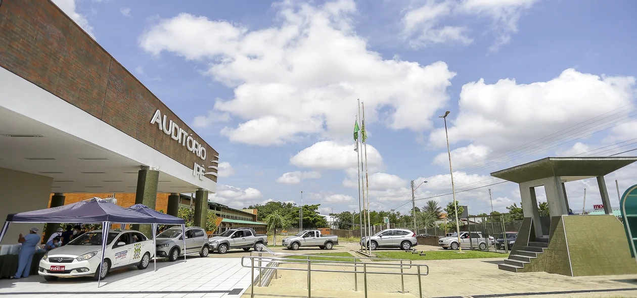 Vacinação na Uninovafapi