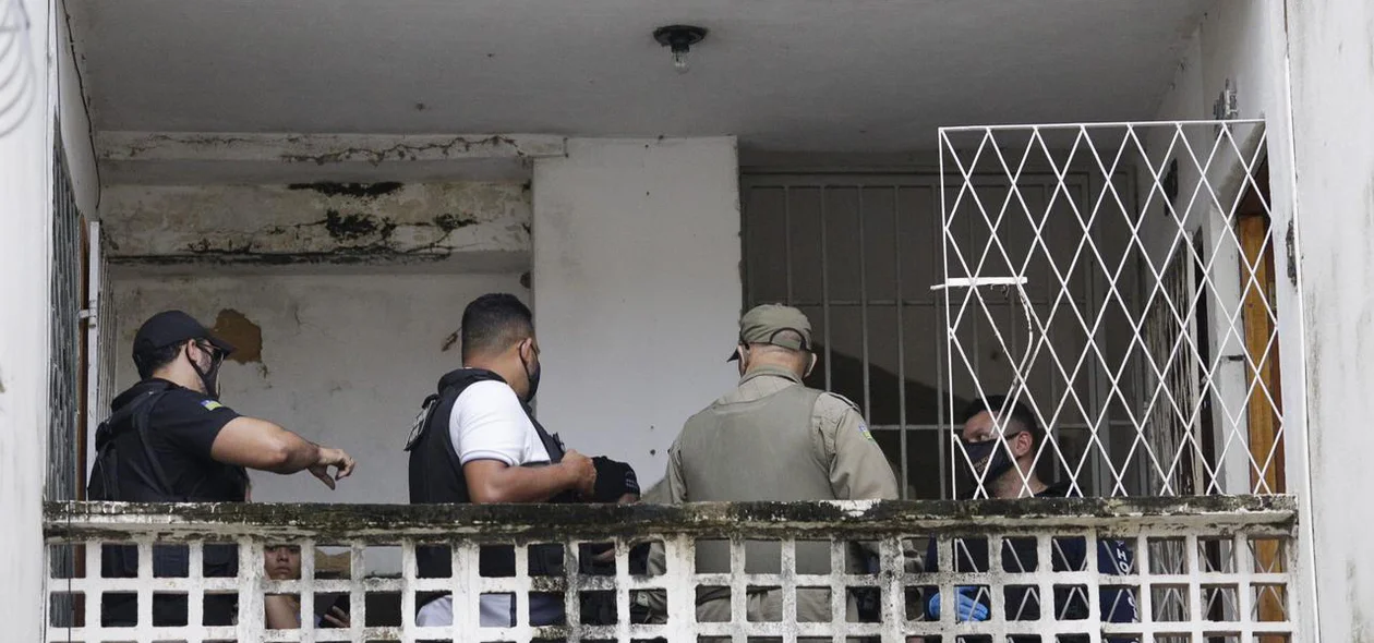 Vítima tentou fugir para um apartamento