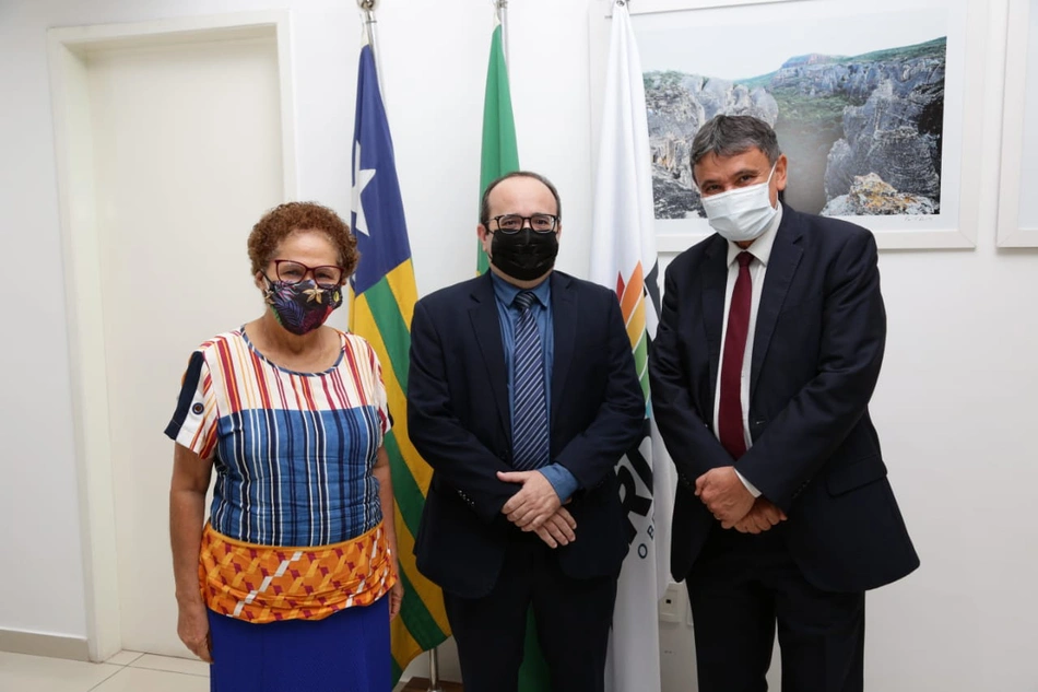 Wellington Dias nomeia Erisvaldo Marques para a Defensoria Pública