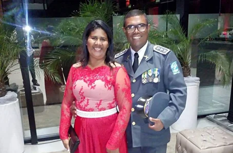 Capitão Genivaldo Lisboa e sua esposa