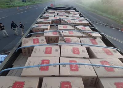 Carga de cigarro apreendida em Piracuruca pela PRF
