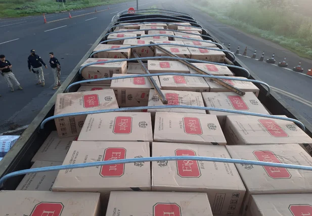 Carga de cigarro apreendida em Piracuruca pela PRF