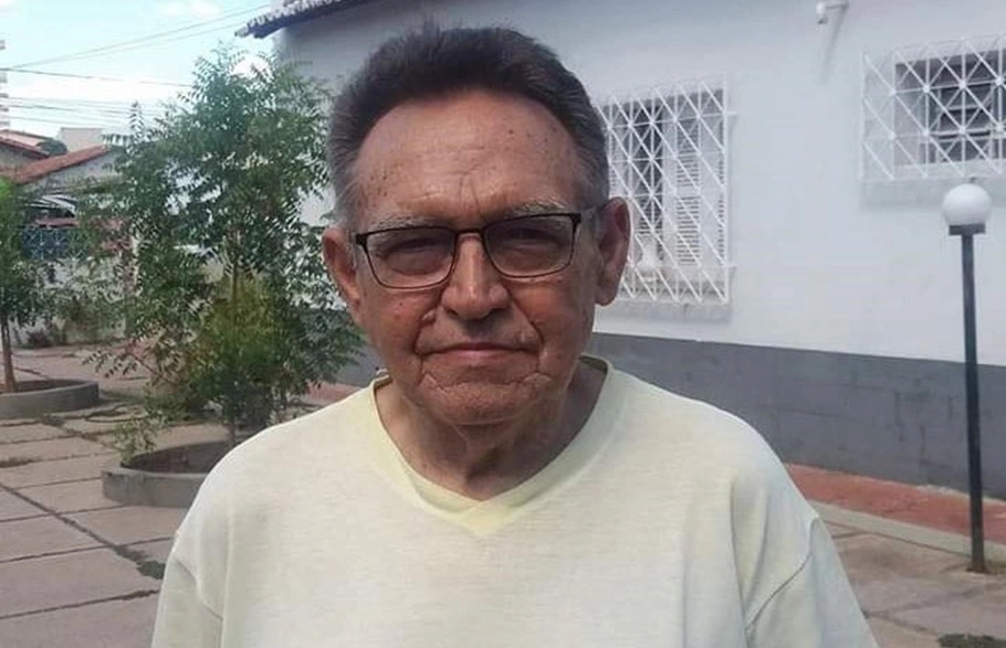 Carlos Lôbo