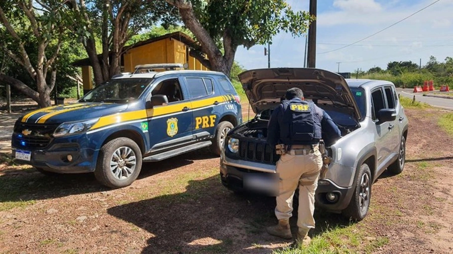 Carro roubado apreendido com empresária