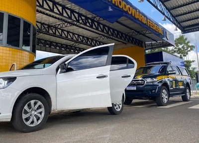 Carro utilizado pelos acusados