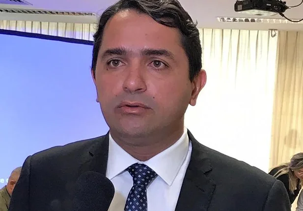 Deputado federal Júnior Lourenço