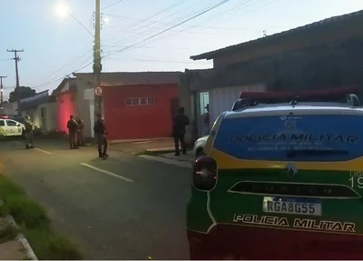 Equipes da PM no local