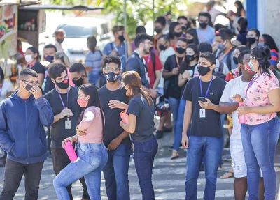 Funcionários da vikstar protestam por melhores condições de trabalho