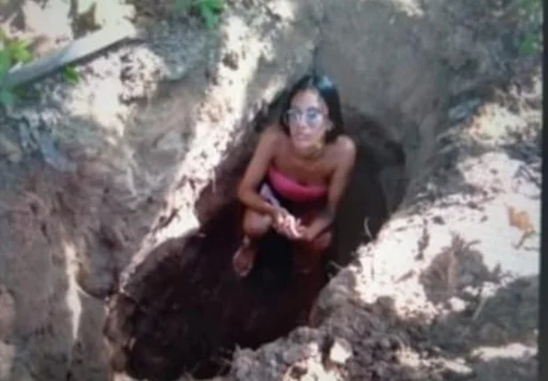 Gisele Vitória dentro de cova antes de ser morta