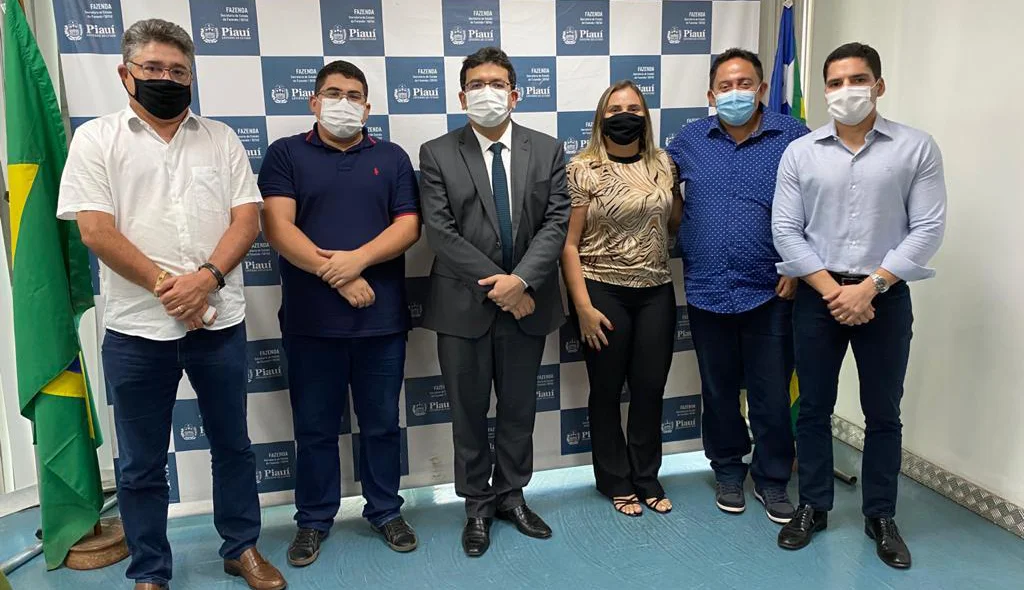 João Mádison cumpre agenda com prefeitos do Piauí