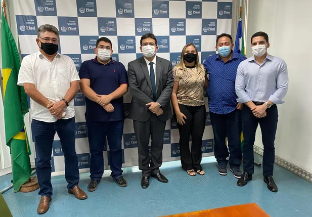 João Mádison cumpre agenda com prefeitos do Piauí