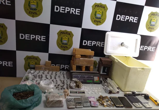 Material apreendido durante a Operação Curva São Paulo