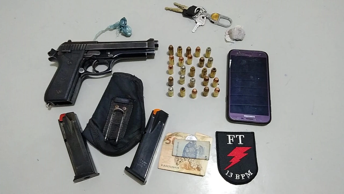 Material apreendido pela Polícia Militar