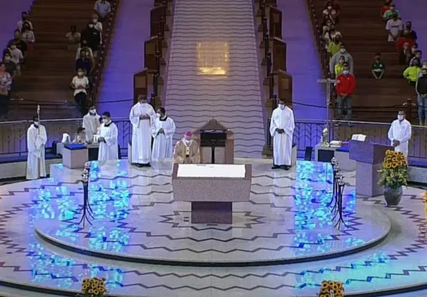 Missa de Páscoa em Aparecida teve a presença de 150 fiéis