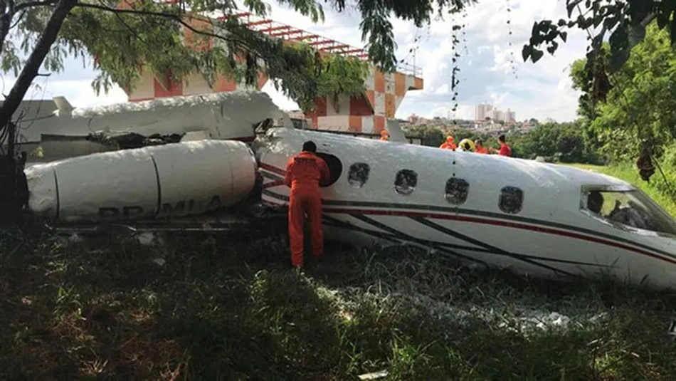 O acidente aconteceu no Aeroporto Carlos Drummond de Andrade