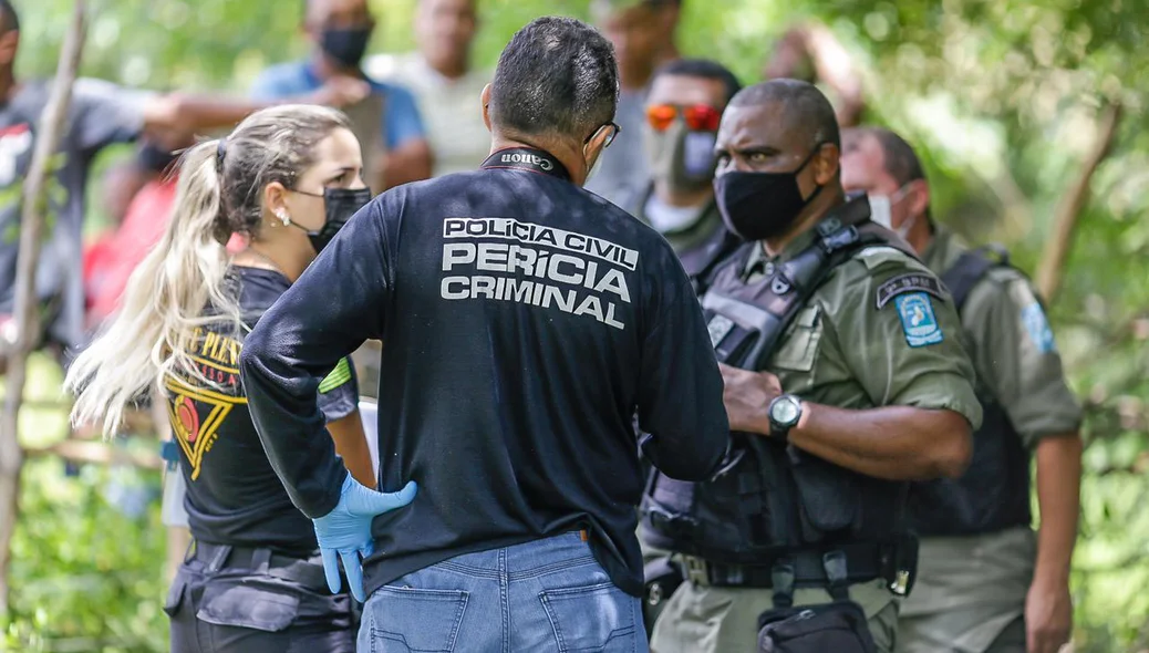 Perícia no local do crime
