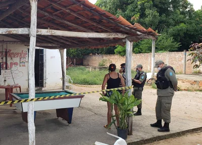 Polícia Militar isolou a área do crime