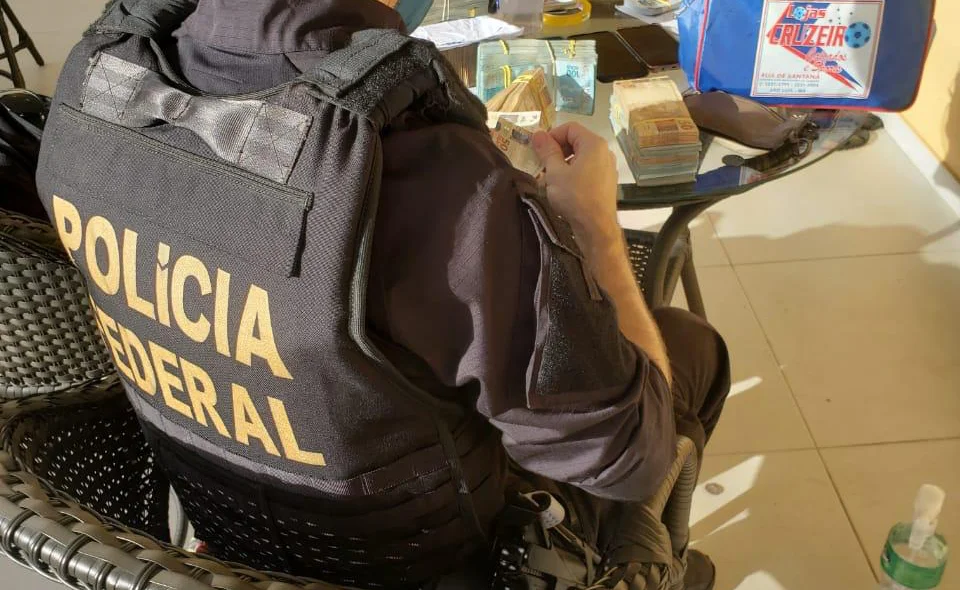 Policiais federais na Operação Tempo Real