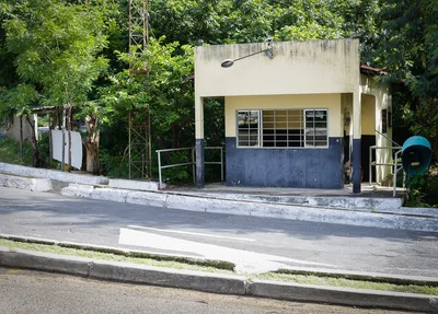 Posto da Polícia Militar na Ponte Metálica é abandonado