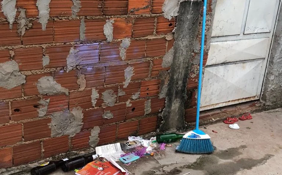 Residência tinha muito lixo