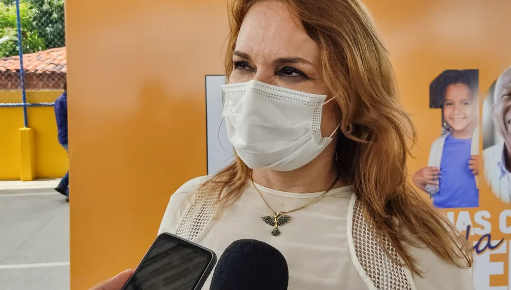 Secretária Ana Paula