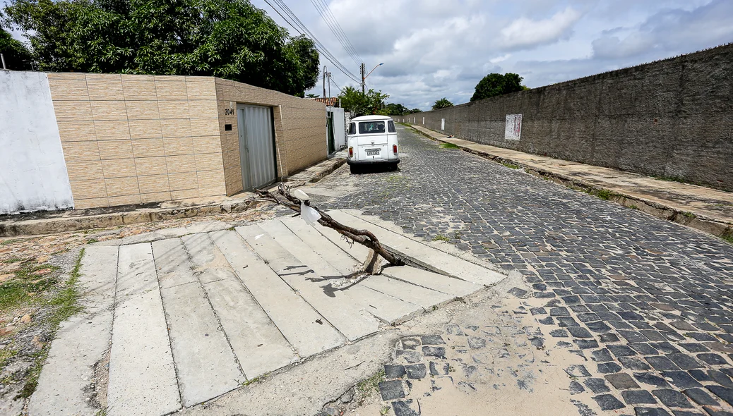 Várias galerias causam desconforto a moradores do bairro São Pedro