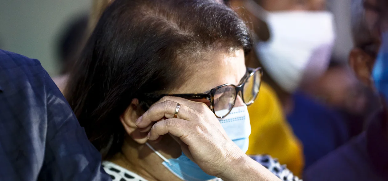Vereadora Graça Amorim emocionada