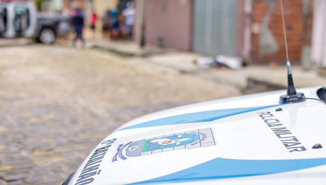 Viatura do 8º Batalhão da Polícia Militar