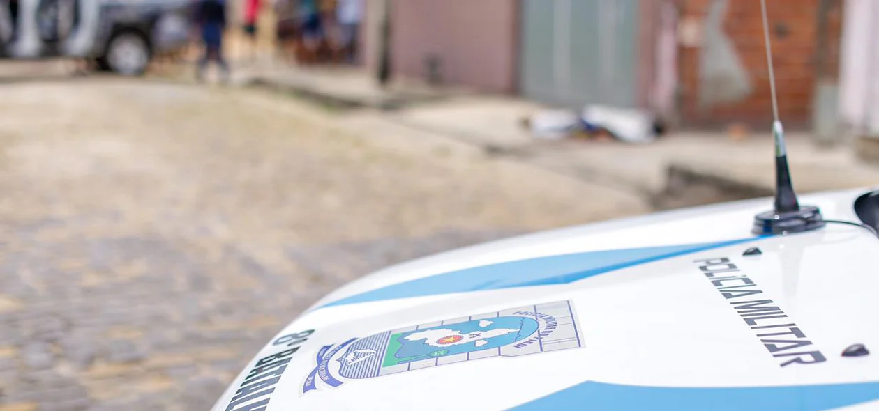 Viatura do 8º Batalhão da Polícia Militar