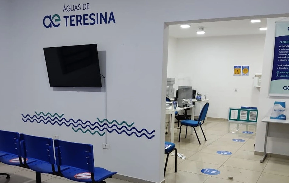 Águas de Teresina reabre duas lojas na capital