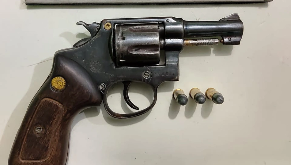 Arma de fogo apreendida pelo RONE