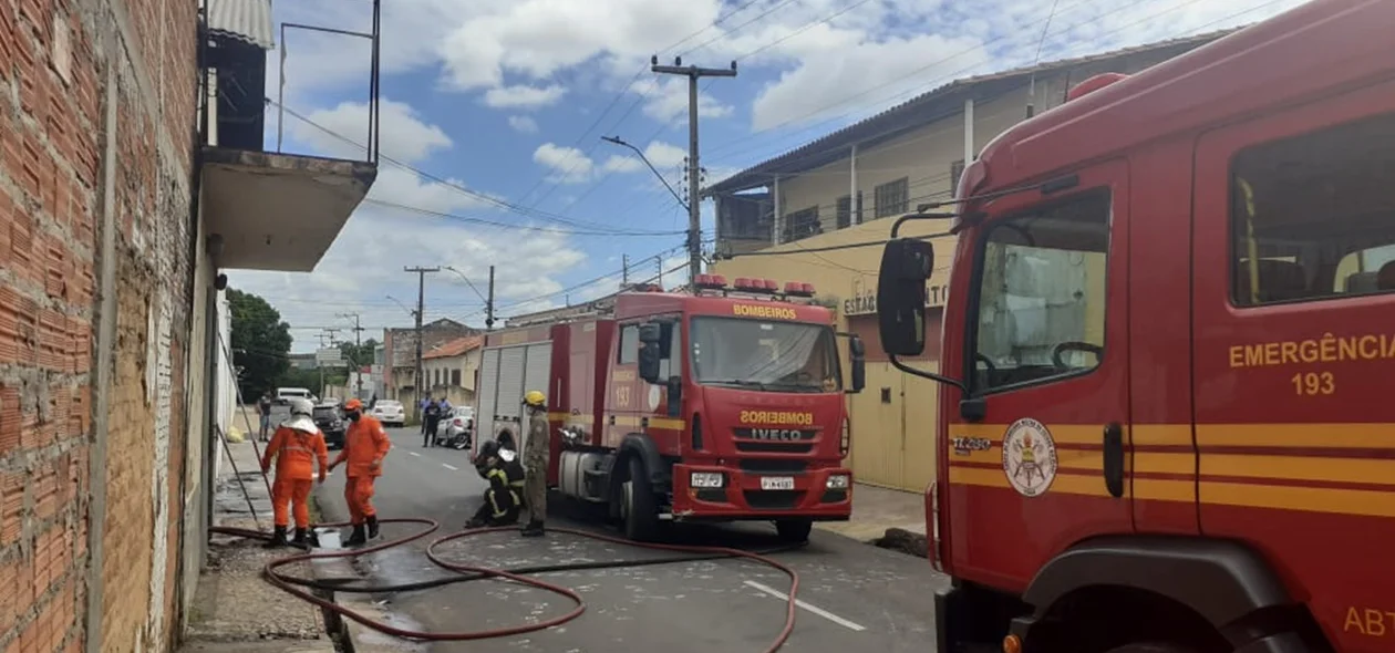 Bombeiros chegaram rapidamente ao local