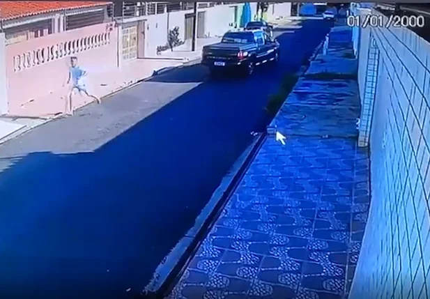 Câmara flagra fuga de acusado de assaltar empresário do IML de Teresina