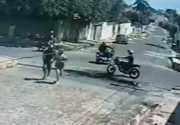Câmera registrou assalto no bairro Santa Isabel