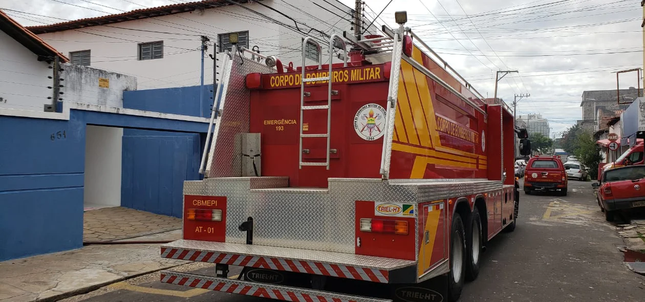 Caminhão do Bombeiros
